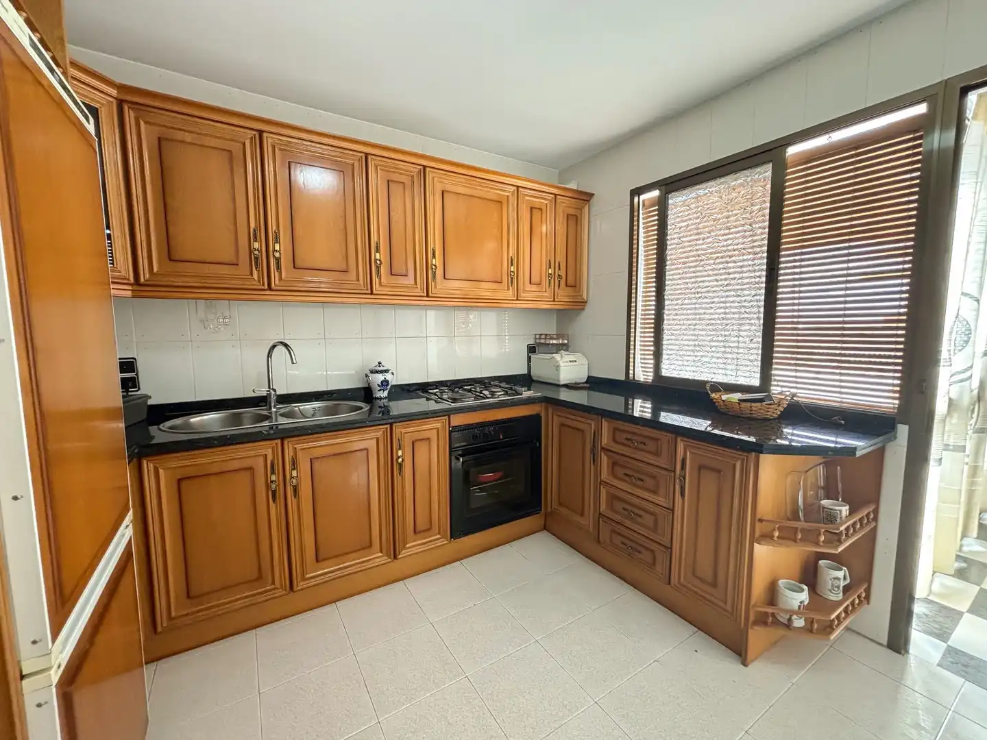 Kitchen of Houses for sale in Atarfe  with Terrace and Storage room