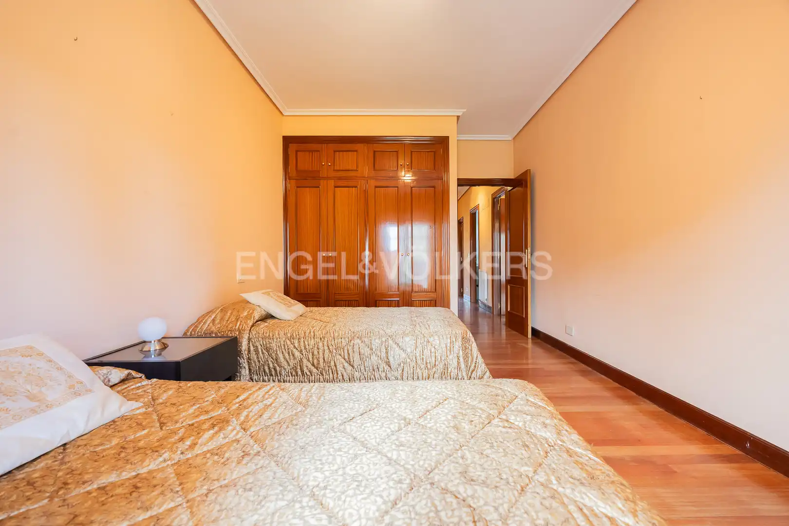 Habitación de Casa o chalet en venta en Loiu con Calefacción, Jardín privado y Piscina