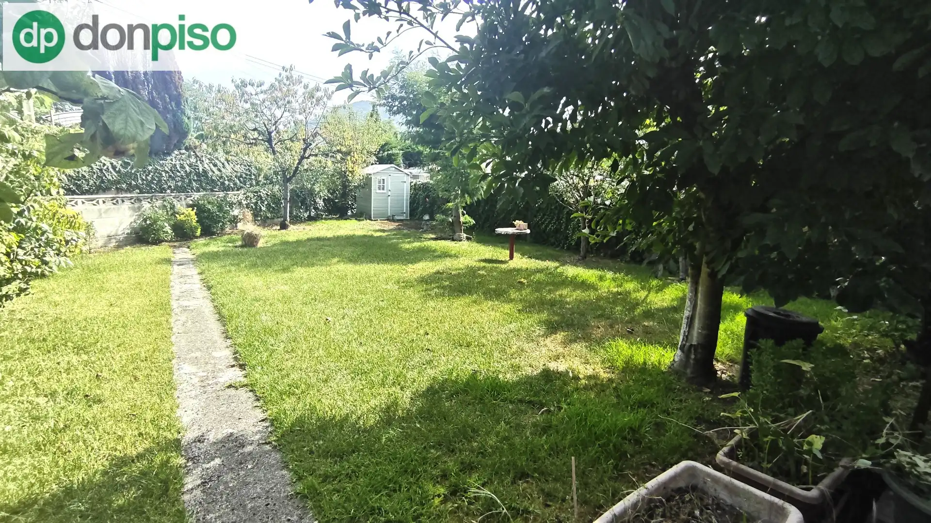 Casa bifamiliare con giardino in vendita a Calle San Fernando