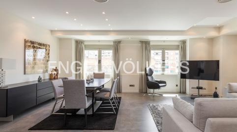 Foto 3 de Àtic de lloguer a Avenida de Alberto Alcocer, Hispanoamérica - Bernabéu,  Madrid Capital