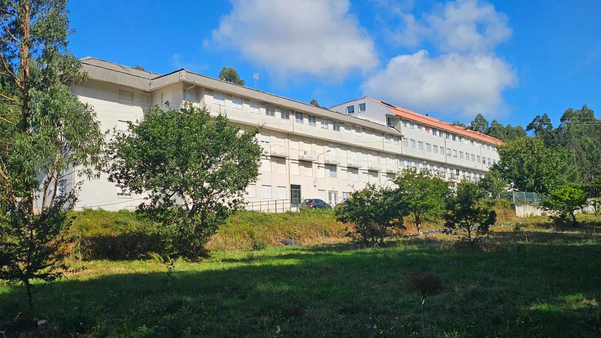 Vista exterior de Pis en venda en Fisterra amb Traster