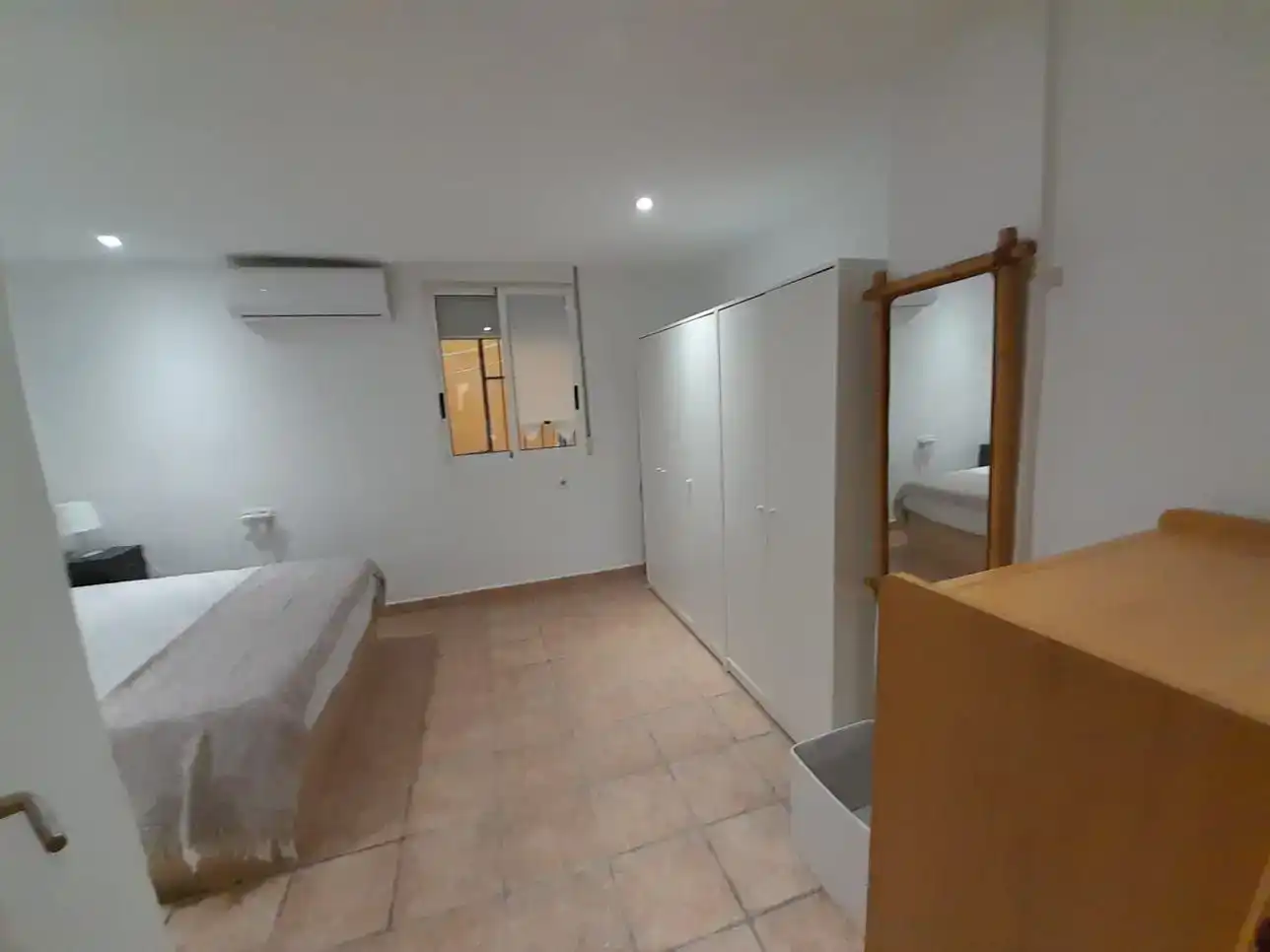 Bedroom of Flat for rent in  Valencia Capital  with Air Conditioner