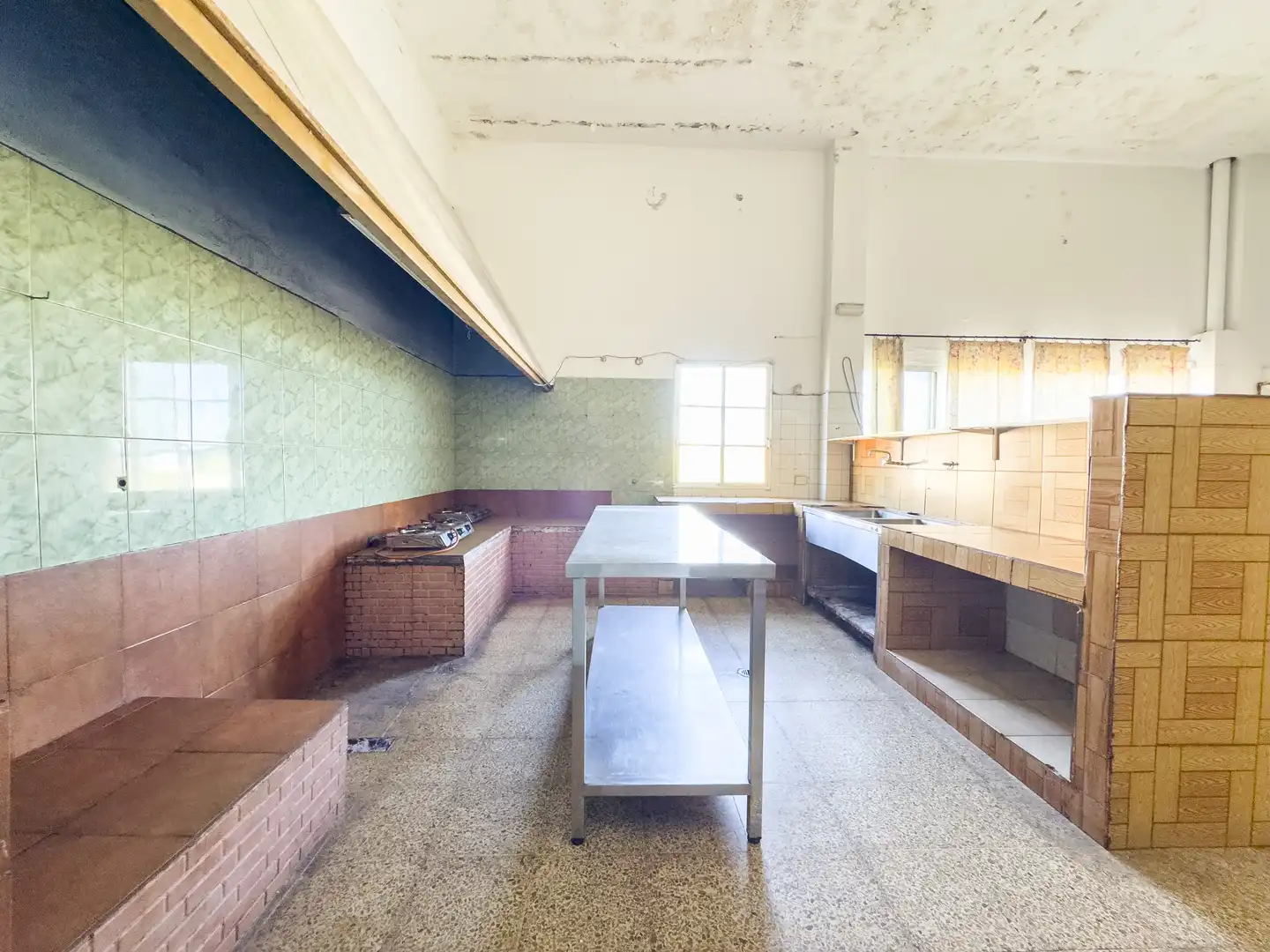 Cocina de Edificio en venta en La Victoria de Acentejo