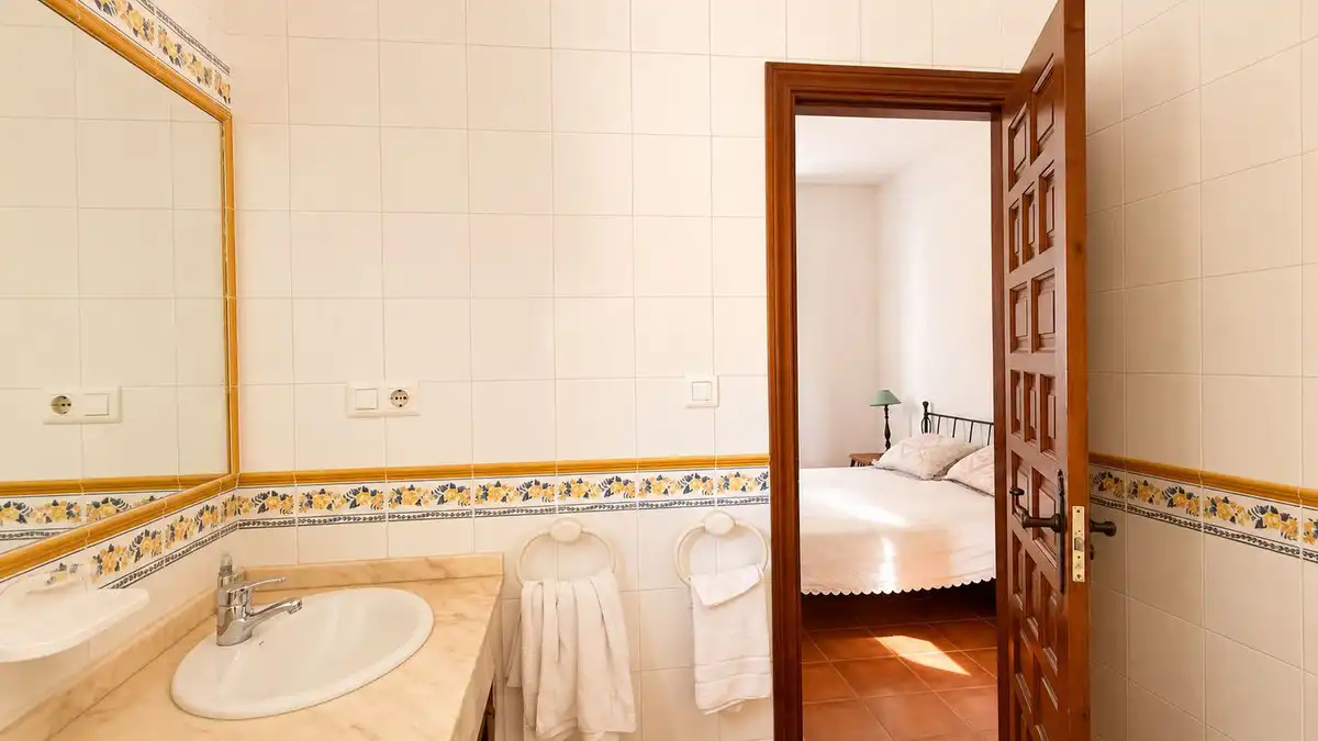 Bathroom of Commercial properties for sale in Almogía  with Air Conditioner and Terrace