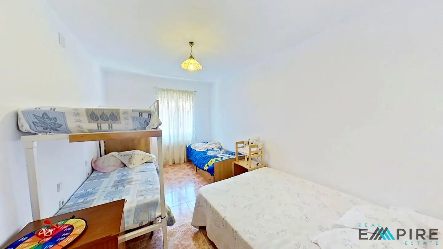 Habitación de Finca rústica en venta en Colmenar de Oreja con Calefacción, Jardín privado y Terraza