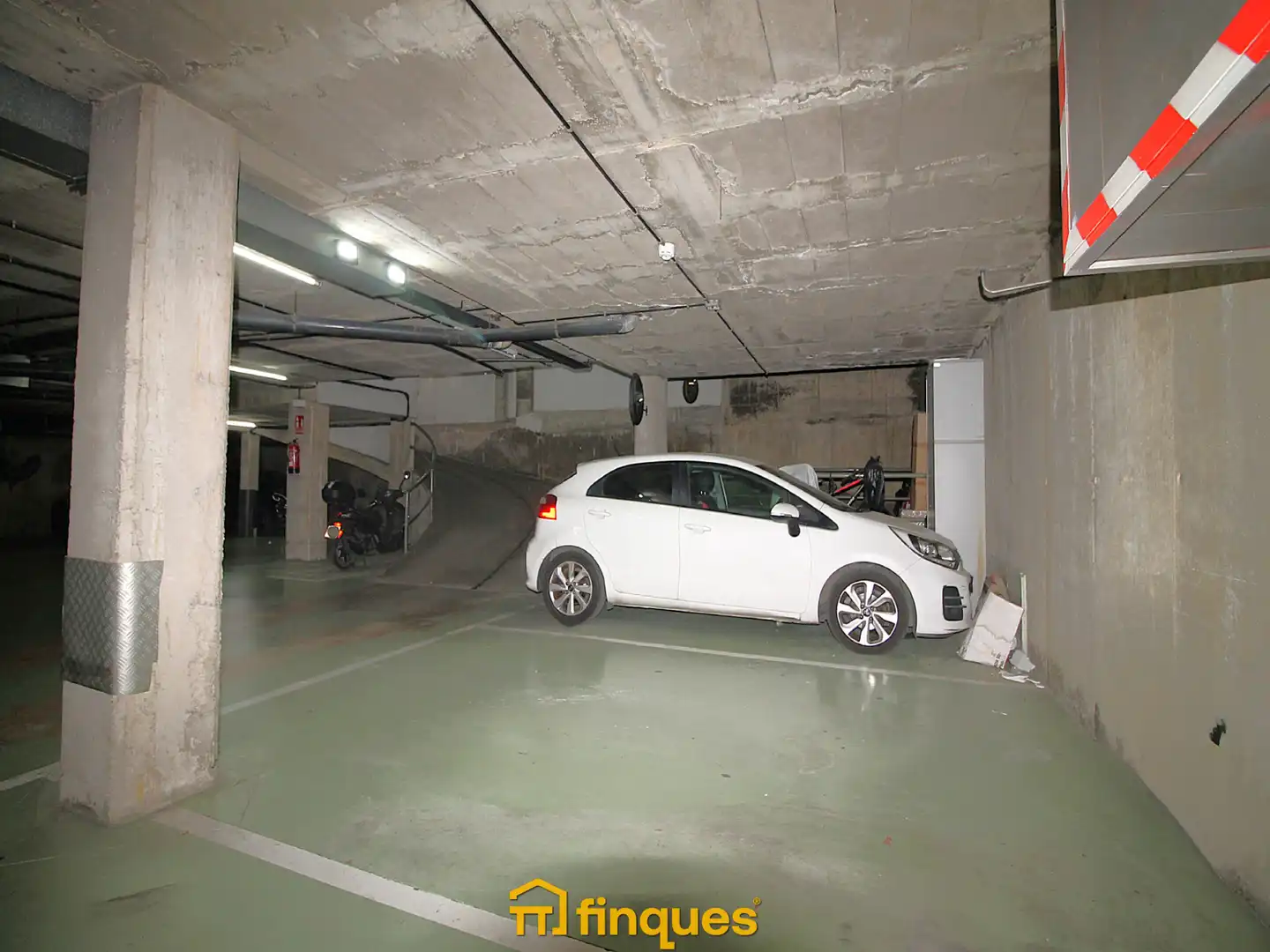 Parking de Piso en venta en Mollet del Vallès con Aire acondicionado, Calefacción y Parquet