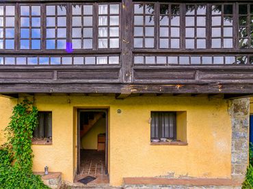 Detached house for sale in C/ Vallinaoscura