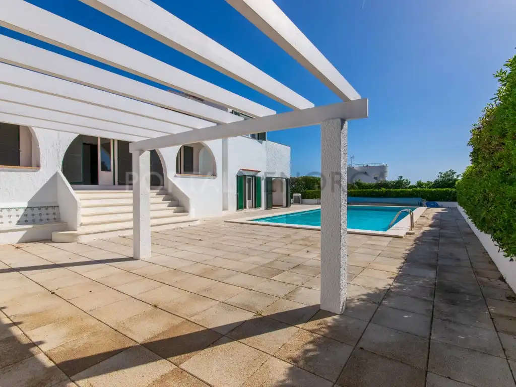 Terrassa de Casa o xalet en venda en Sant Lluís amb Terrassa i Piscina