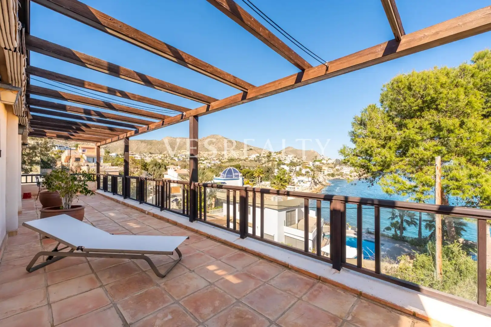 Terrassa de Casa o xalet en venda en El Campello amb Calefacció, Jardí privat i Terrassa