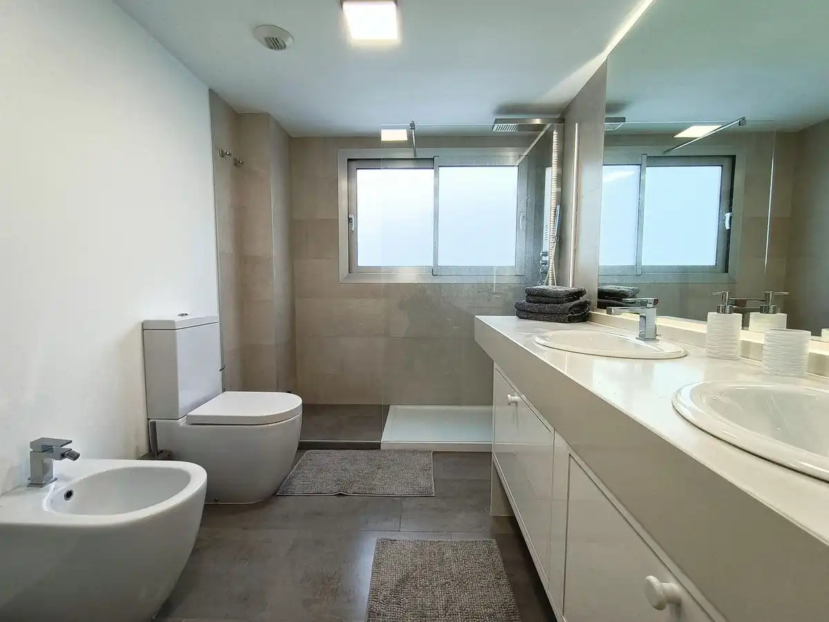 Bathroom of Flat for sale in Estepona  with Air Conditioner, Terrace and Storage room