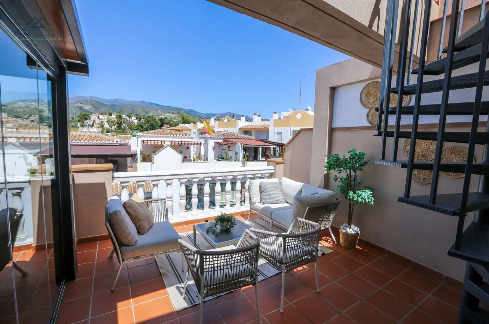 Terrassa de Dúplex de lloguer en Almuñécar amb Aire condicionat, Moblat i TV