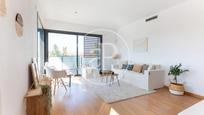 Living room of Flat for sale in Sant Cugat del Vallès  with Air Conditioner, Terrace and Balcony