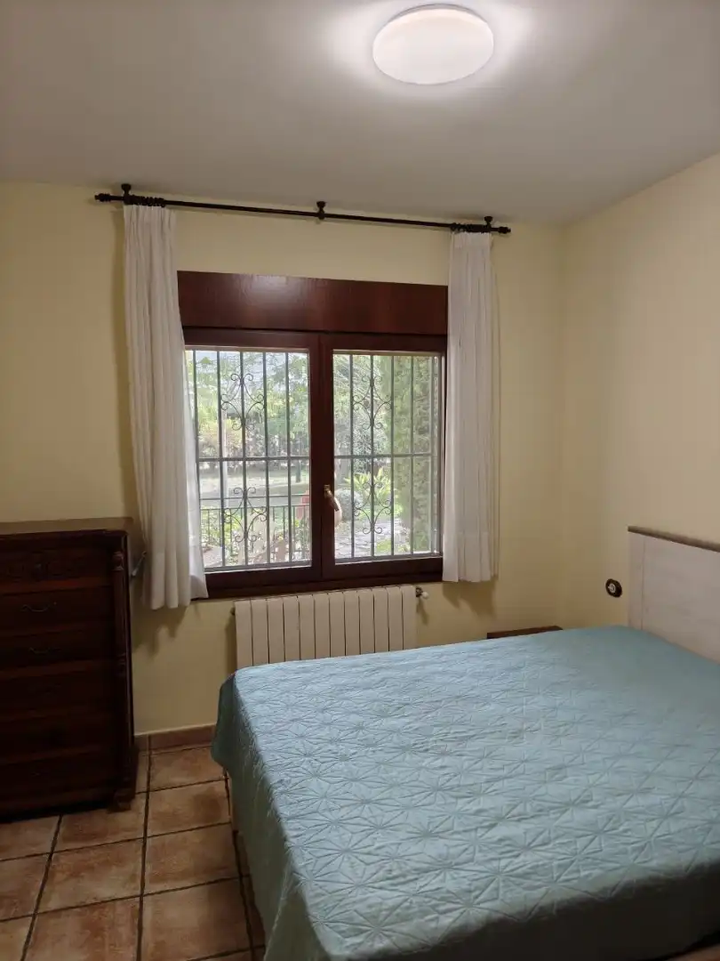 Habitación de Casa o chalet de alquiler en San Vicente del Raspeig / Sant Vicent del Raspeig con Aire acondicionado, Calefacción y Jardín privado