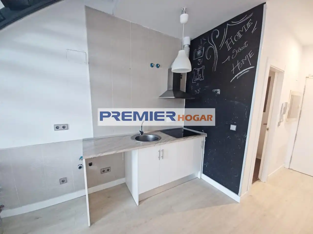 Kitchen of Duplexes for sale in Leganés  with Air Conditioner and Private garden