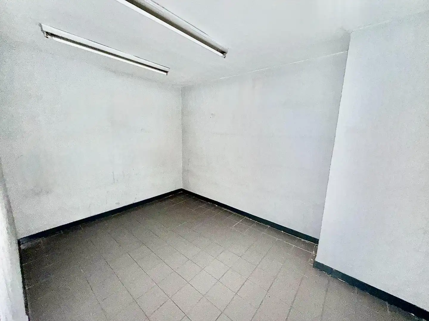 Local comercial de lloguer a Calle de los Alfares, imagen 24