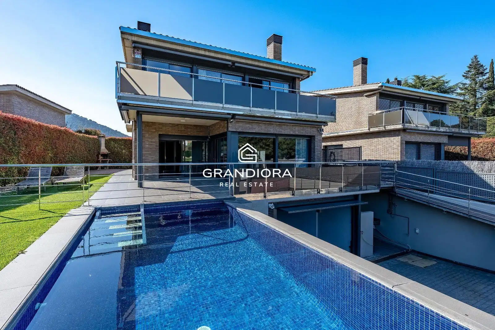 Villa con piscina in vendita a Calle sant jordi