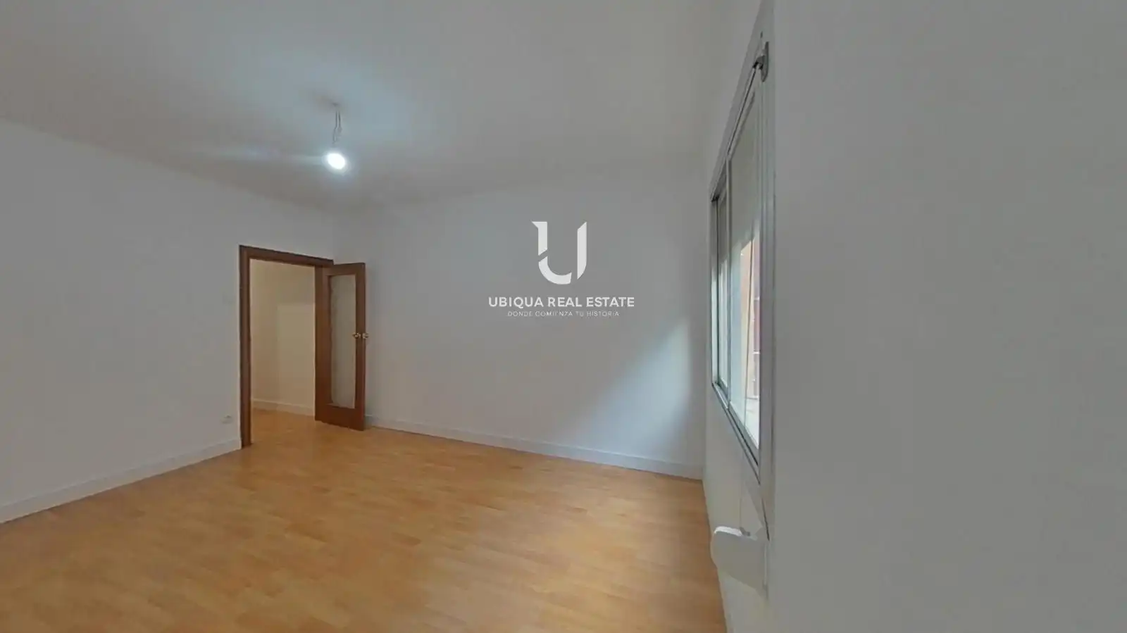 Flat for sale in L'Hospitalet de Llobregat  with Parquet flooring and Oven