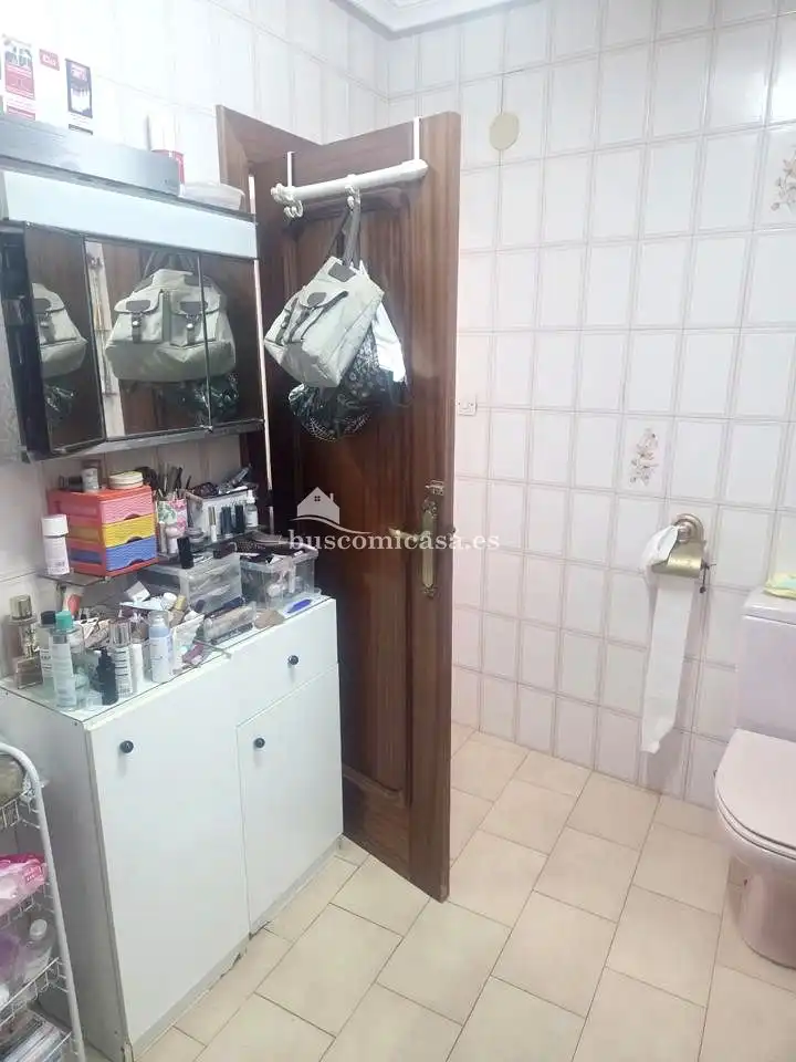 Dormitori de Casa adosada en venda en Jaén amb Terrassa