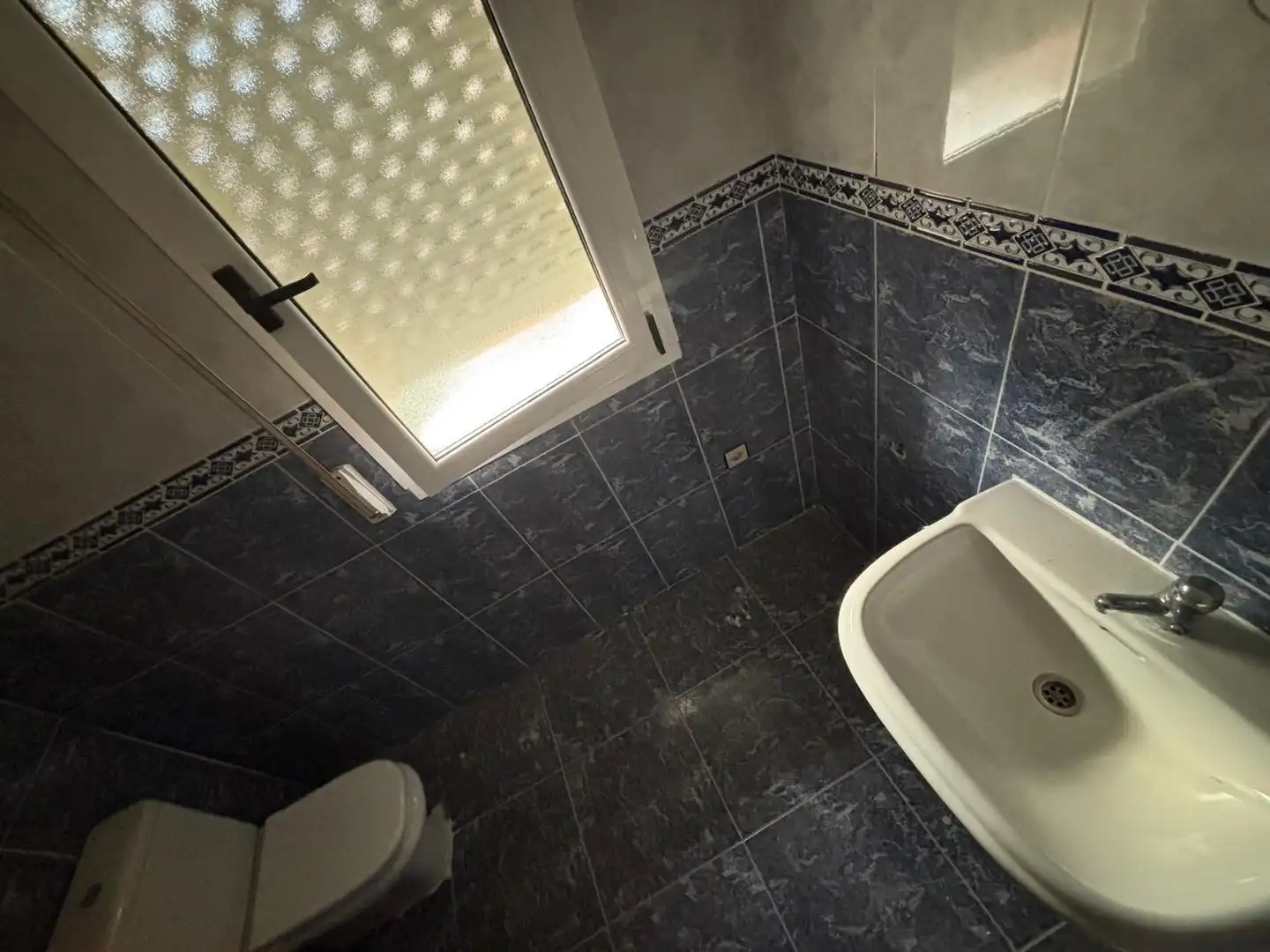 Baño de Piso en venta en Bembibre con Calefacción y Trastero
