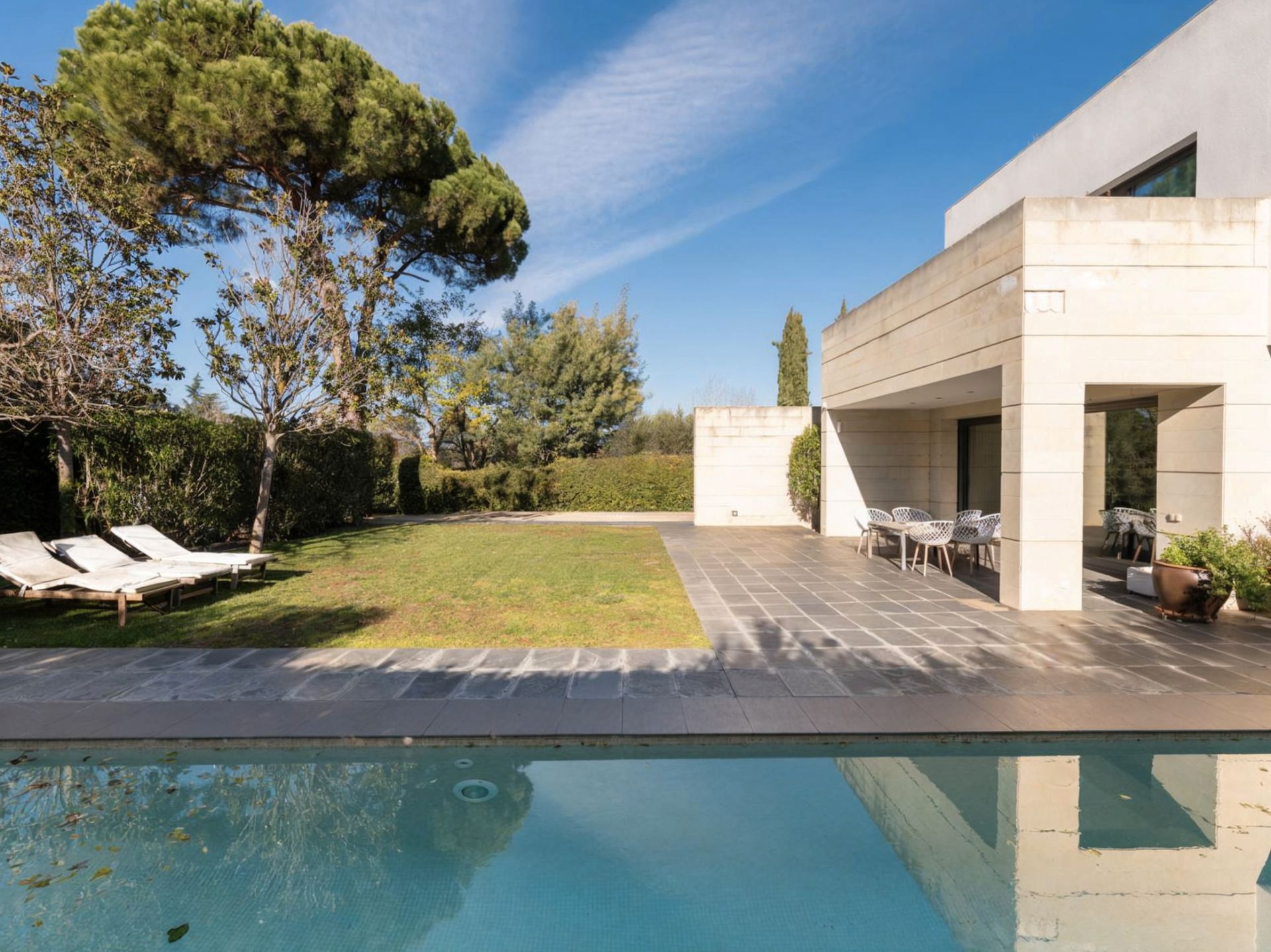 Piscina de Casa o xalet en venda en Sant Cugat del Vallès amb Aire condicionat, Calefacció i Jardí privat