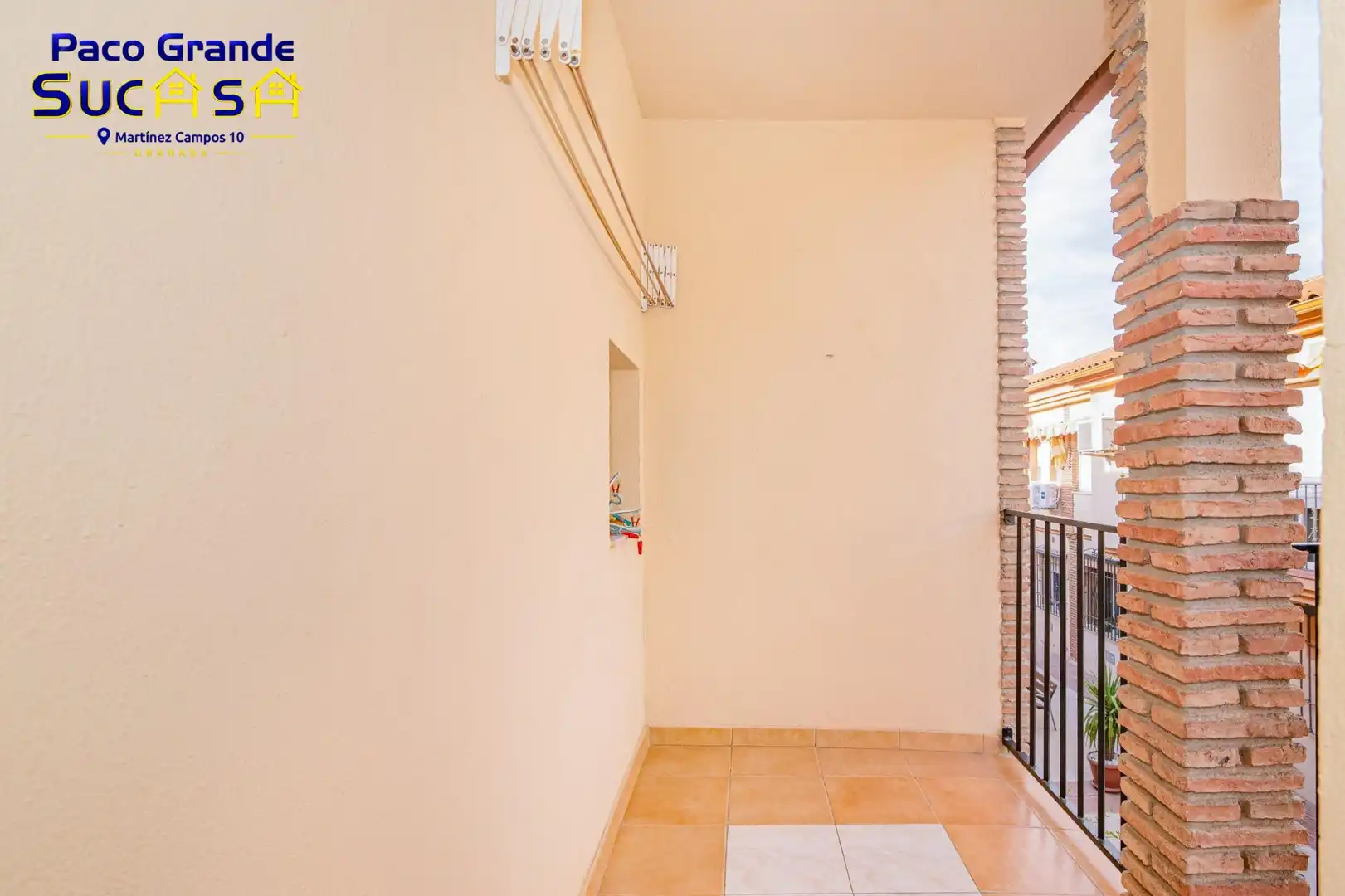 Reihenhaus mit Terrasse zum Verkauf in Calle ISLAS CABO VERDE (HI) 5, imagen 4
