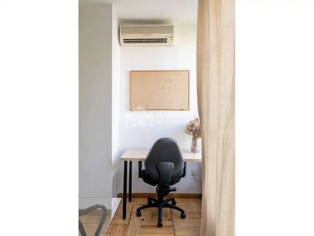 Habitación de Estudio de alquiler en Madrid con Aire acondicionado, Calefacción y Parquet