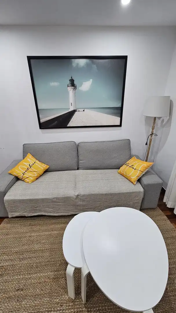 Sala d'estar de Pis en venda en Gijón  amb Calefacció i Moblat