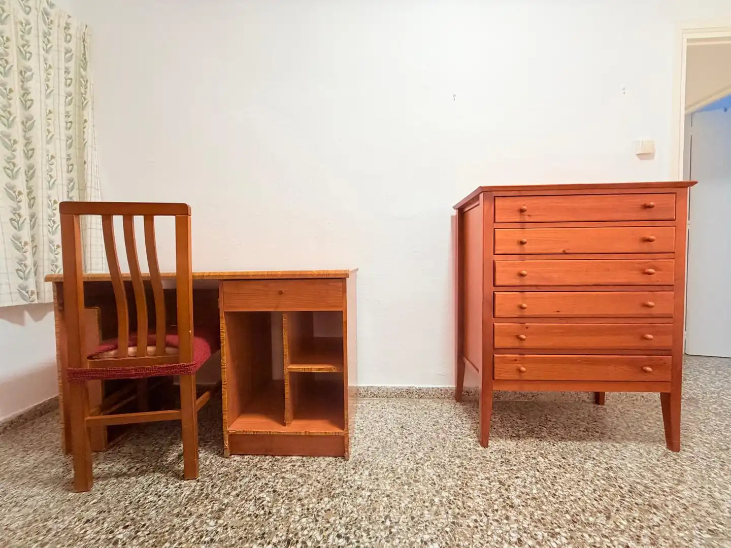 Dormitori de Pis de lloguer en Cartagena amb Moblat i Balcó