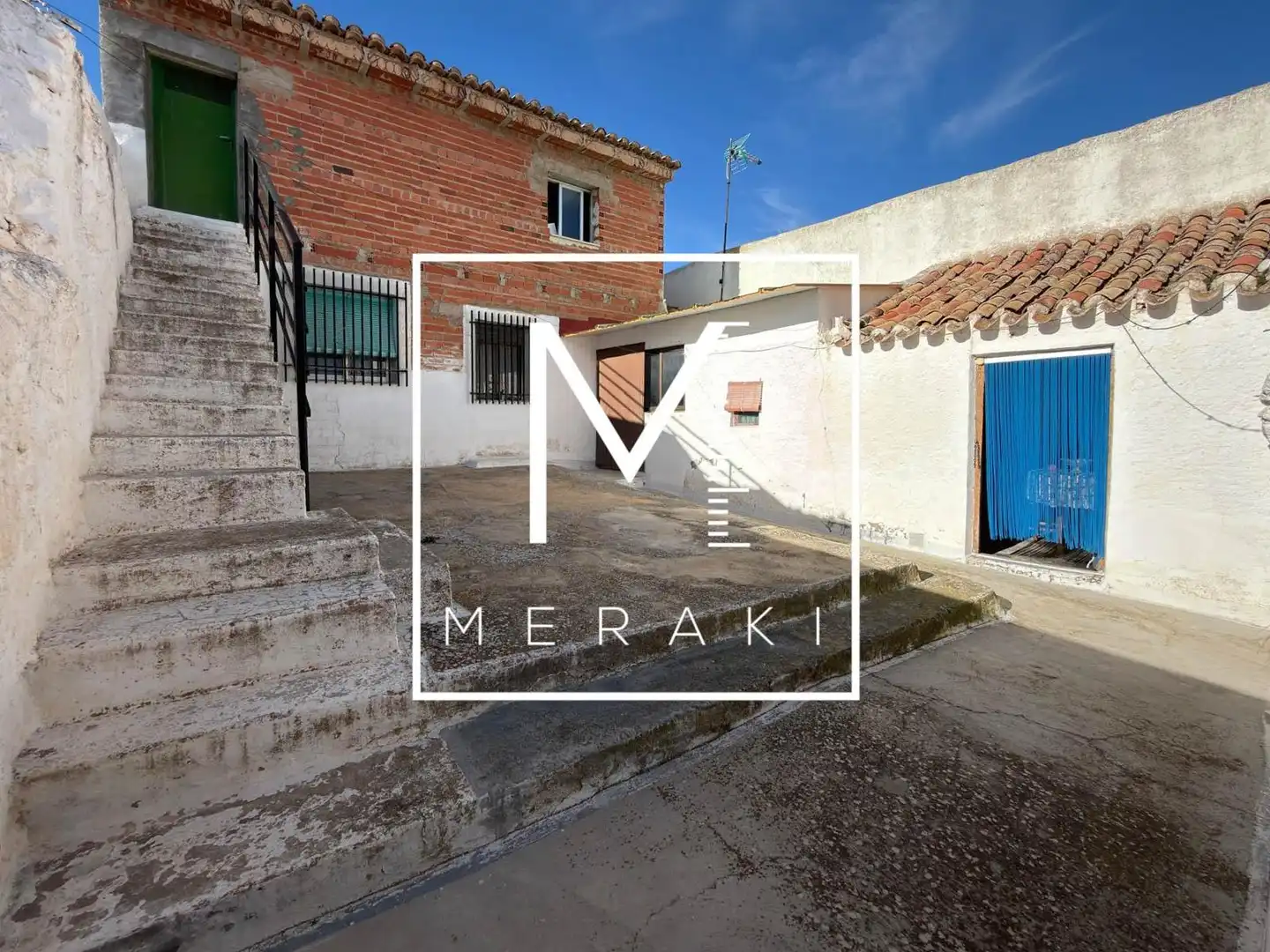 Exterior view of Houses for sale in Lezuza  with Private garden, Terrace and Storage room