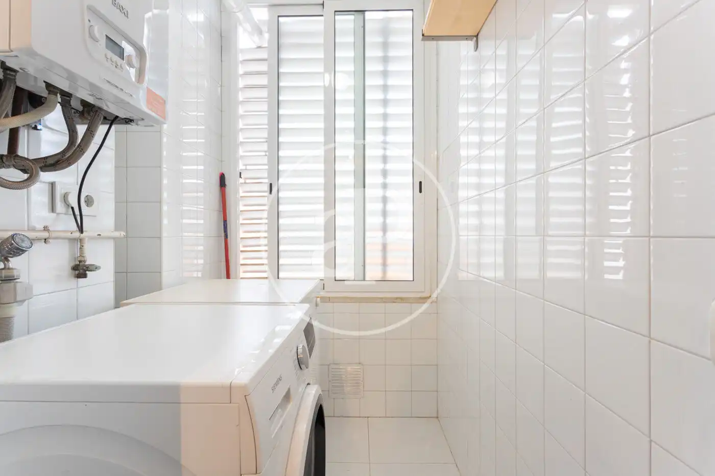 Baño de Piso de alquiler en Rubí con Aire acondicionado, Calefacción y Jardín privado