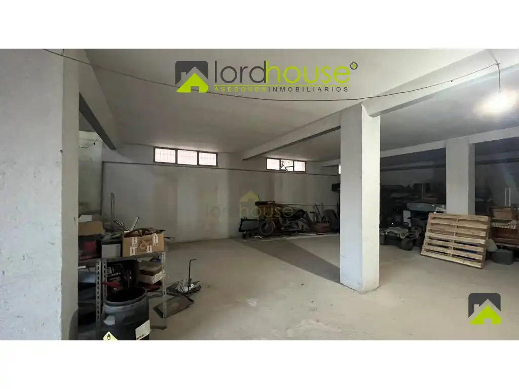 Nave industrial en venta en Lorca