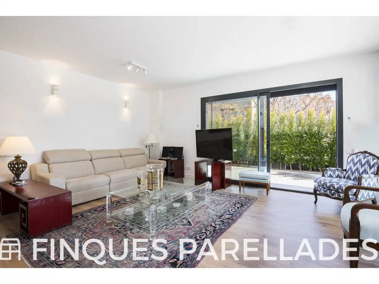 Sala de estar de Piso en venta en Sitges con Aire acondicionado, Calefacción y Jardín privado