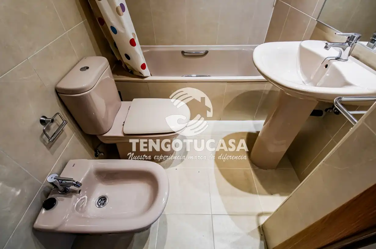 Piso en venta en Calle de Belfast, Rejas