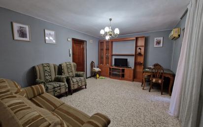 Living room of Flat for sale in Lora del Río  with Air Conditioner