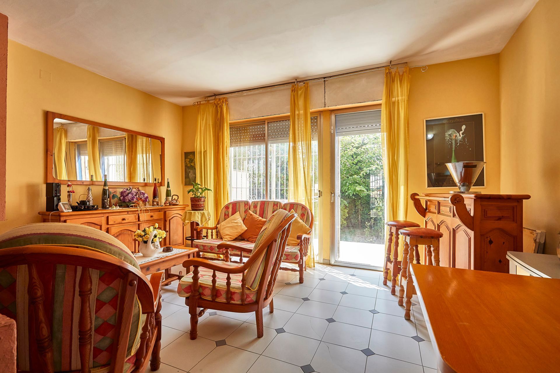 Sala d'estar de Casa adosada en venda en Castell-Platja d'Aro amb Calefacció, Terrassa i Piscina comunitària