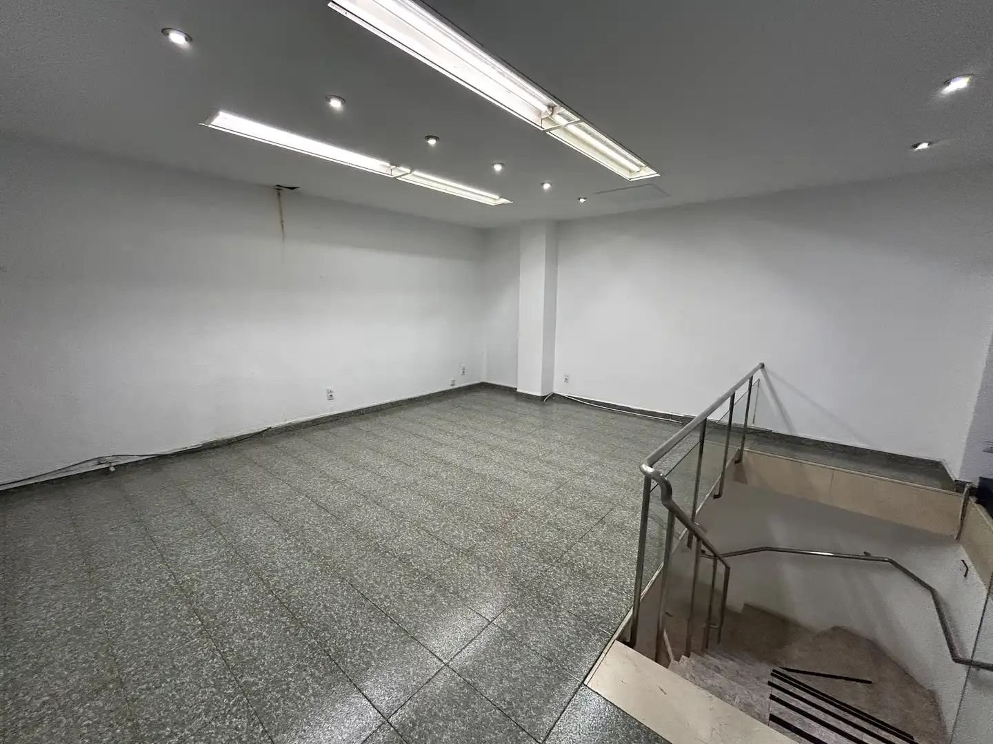 Geschaftsraum zum Verkauf in Zaragoza