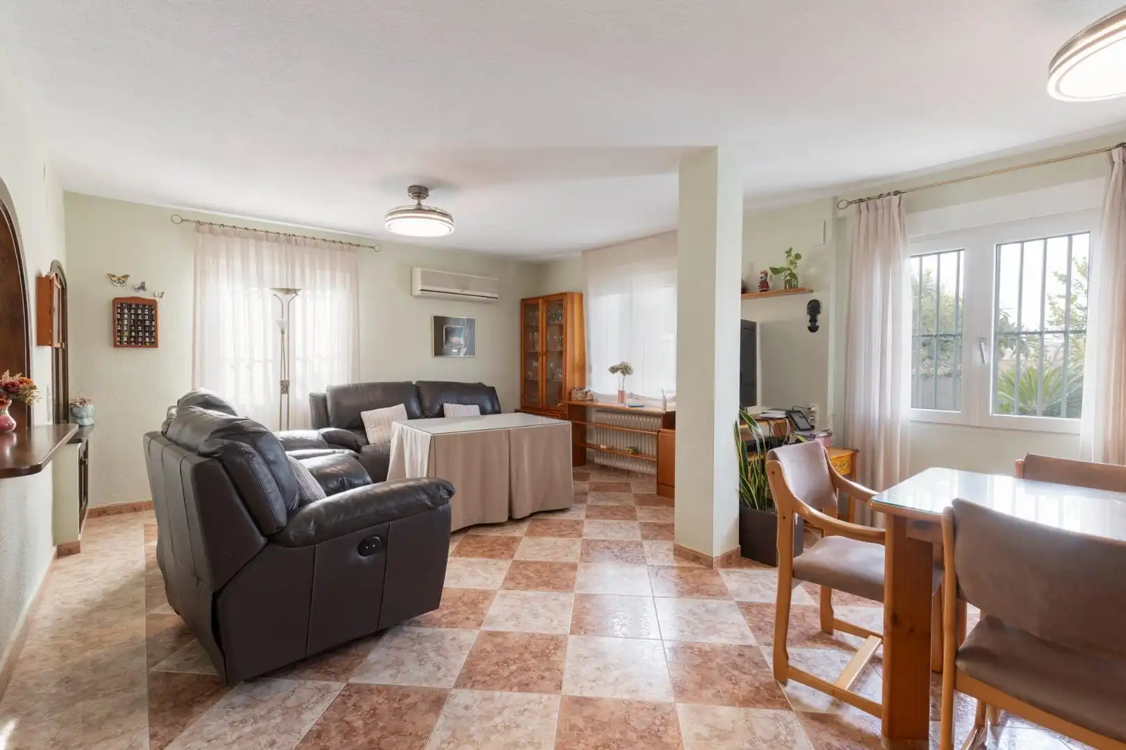 Casa o chalet en venta en Calle Calle Borgoña, Villa de Otura