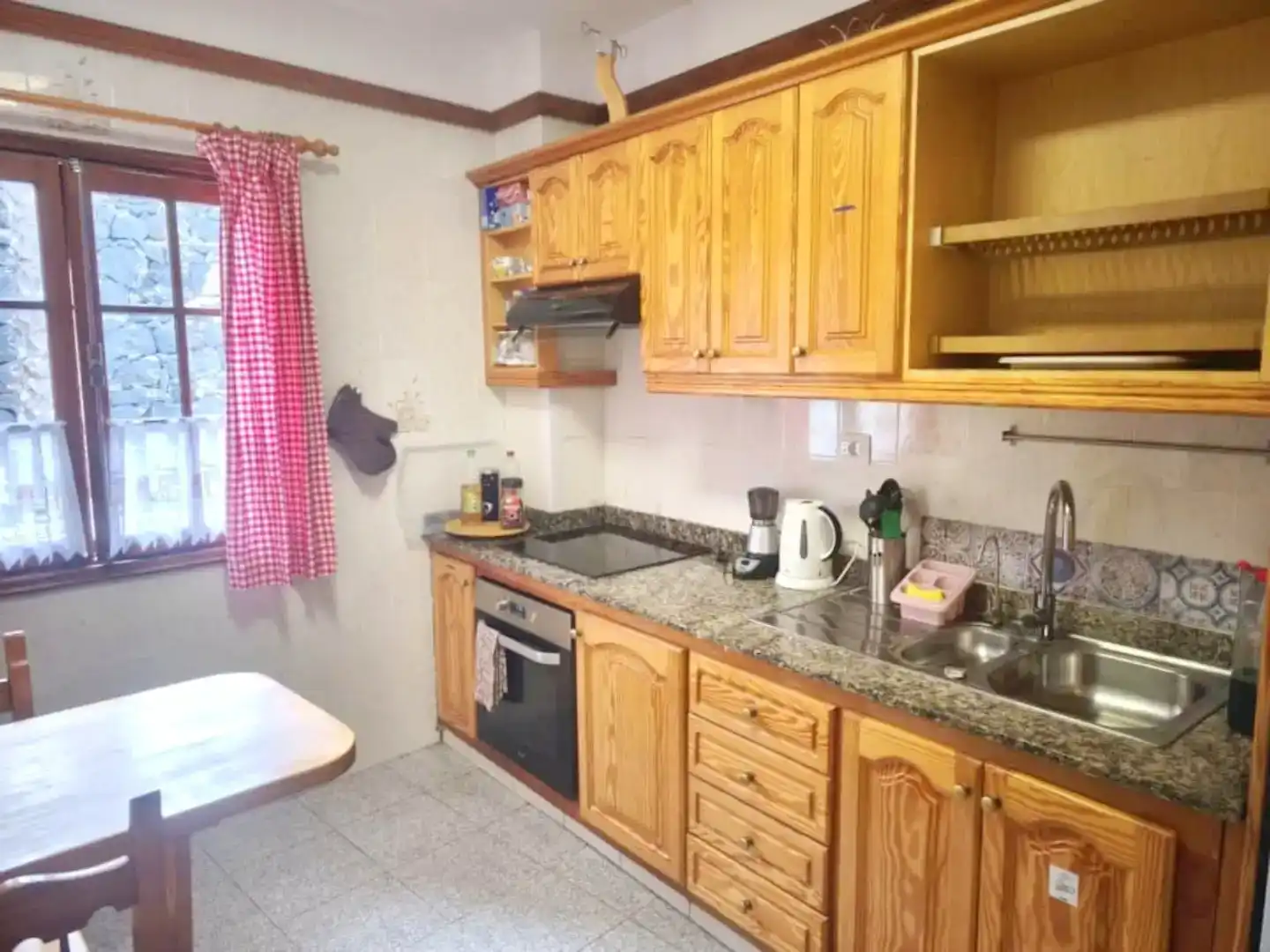 Cuina de Apartament per a compartir en Los Realejos amb Moblat, Forn i Rentadora