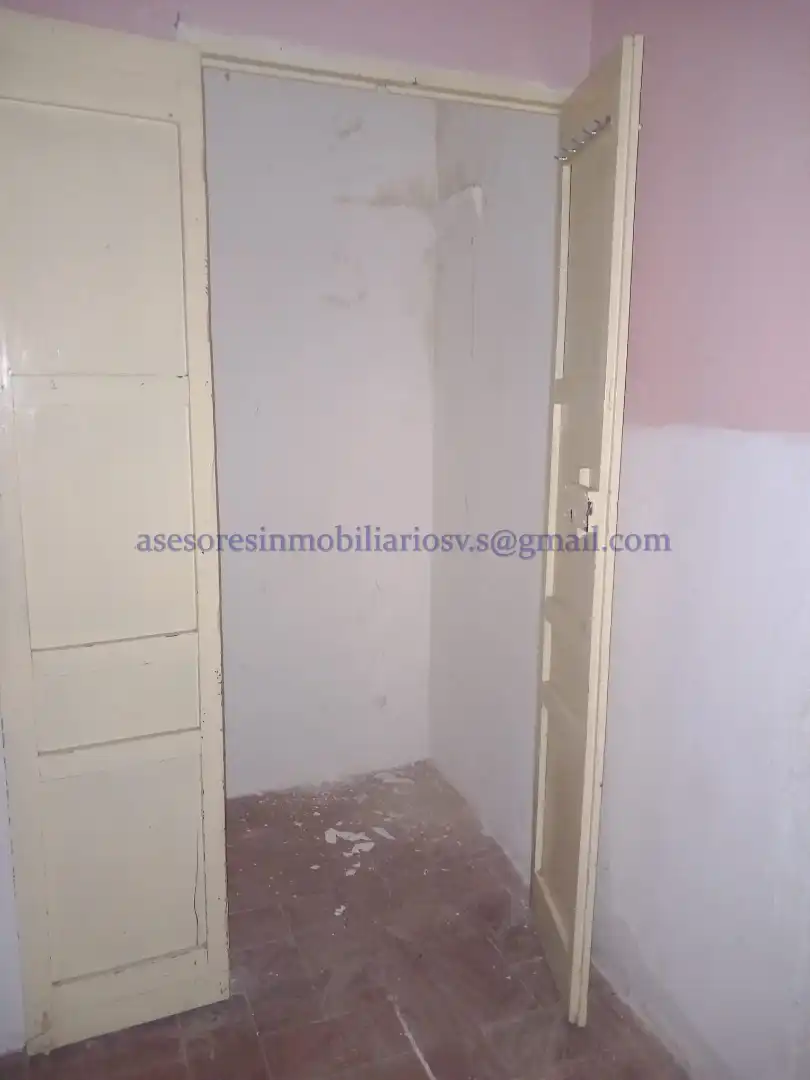 Dormitori de Casa o xalet en venda en Peñaflor amb Terrassa i Balcó