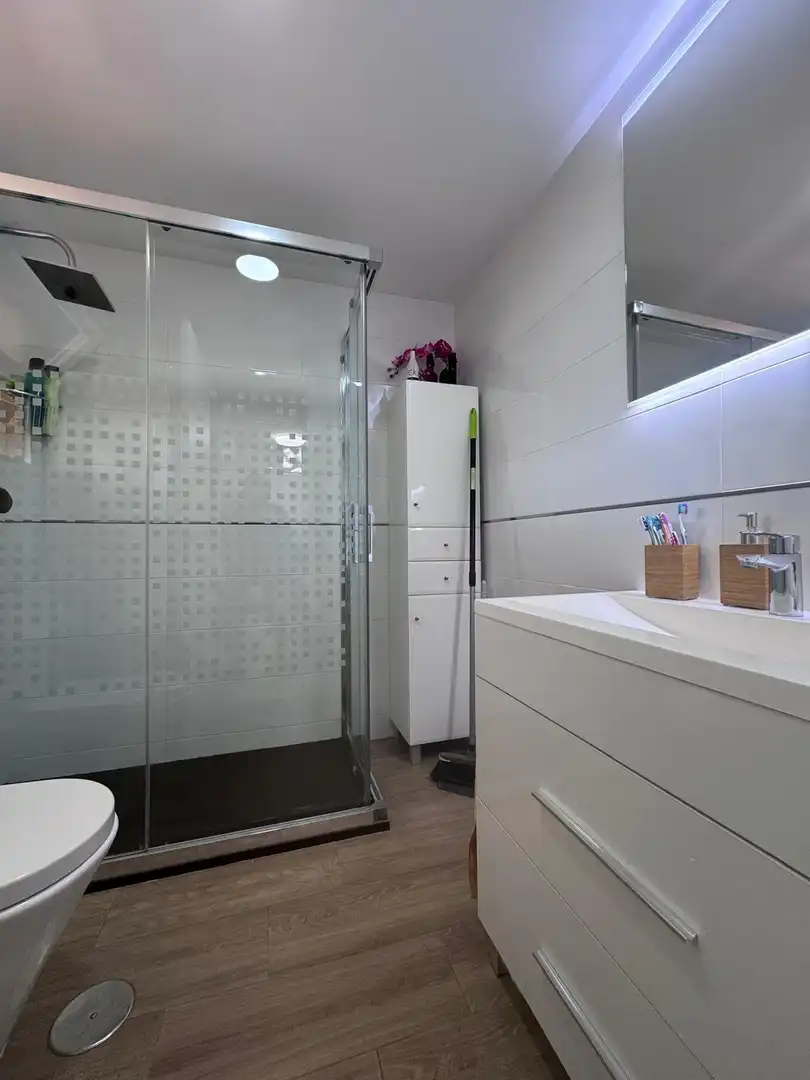 Baño de Apartamento de alquiler en Mijas con Aire acondicionado, Terraza y Amueblado