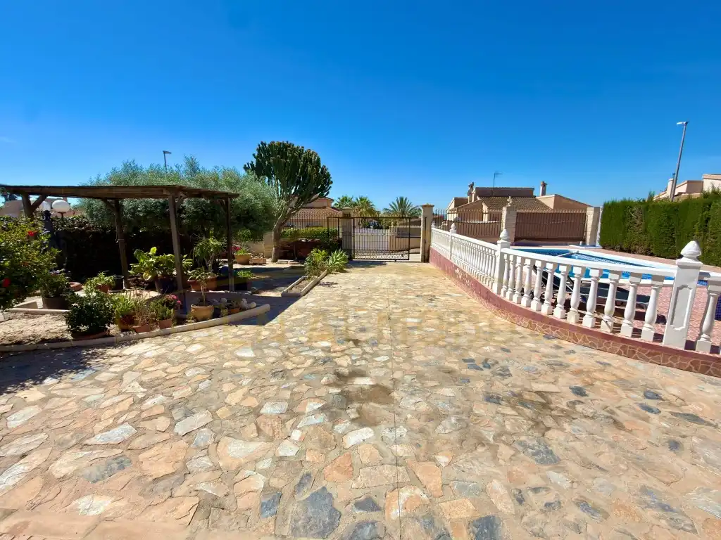 Chalet con piscina en venta en San Fulgencio, imagen 5