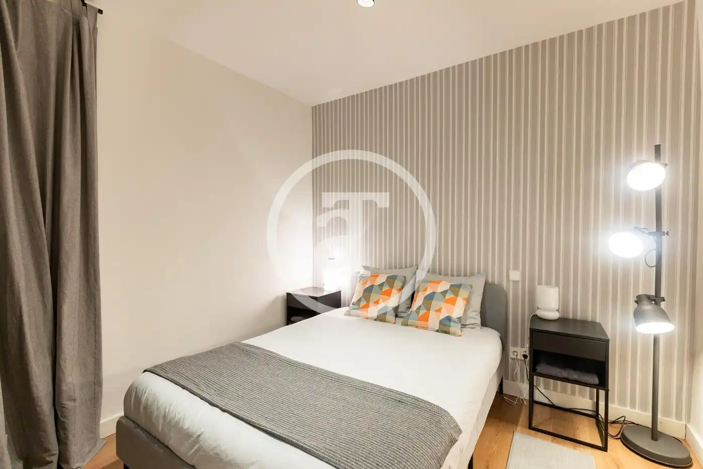 Flat for rent in Calle de Alberto Bosch, Jerónimos