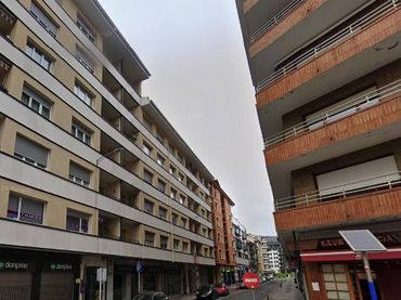 Appartamento con balcone in vendita a Mikeldi Kalea