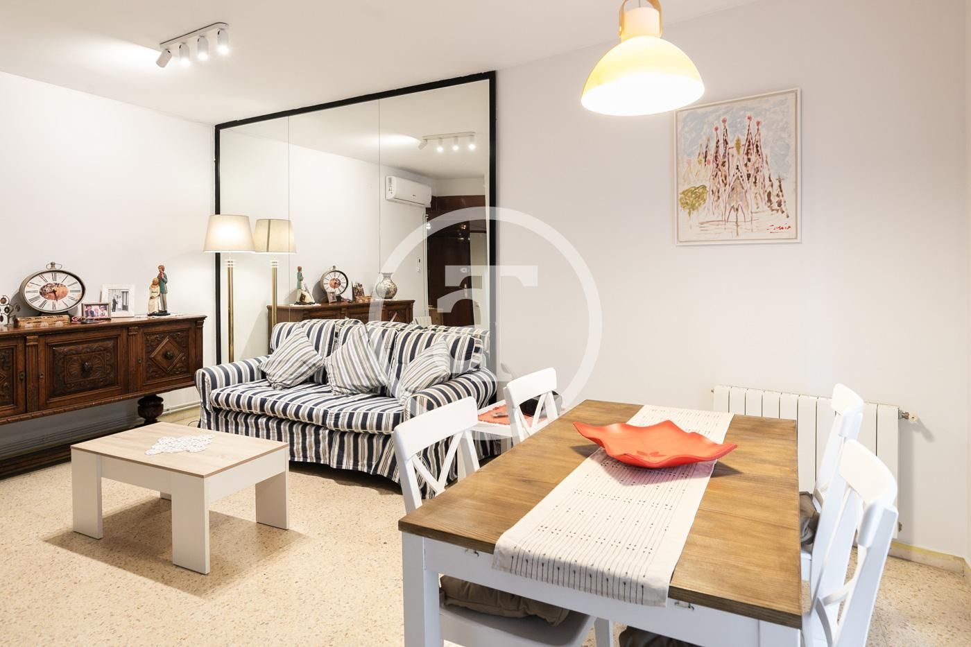 Living room of Flat to rent in  Barcelona Capital  with Air Conditioner, Heating and Furnished