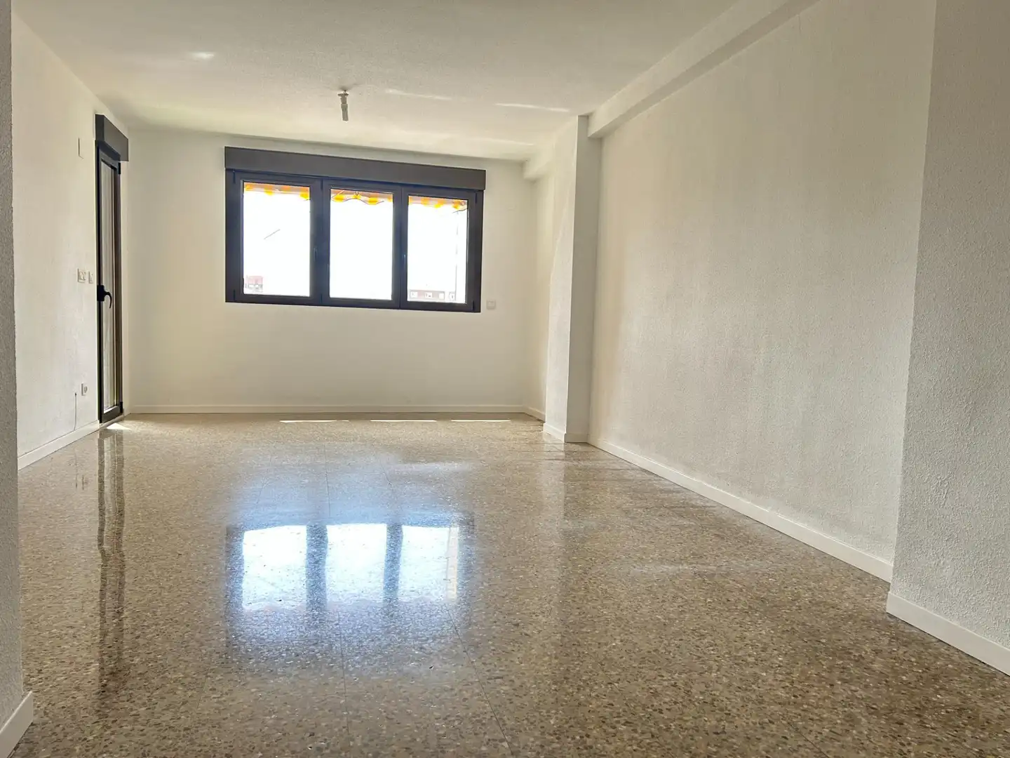 Piso en venta en Valencia con Terraza