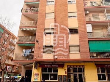 Pis amb balcó en venda a Carrer Mestre Marçal