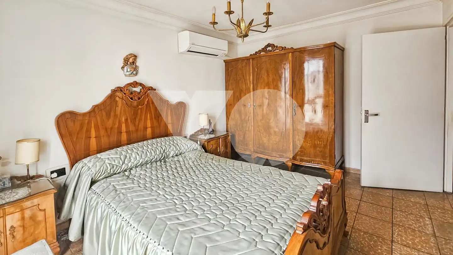 Habitación de Casa adosada en venta en Madrid con Aire acondicionado, Jardín privado y Terraza