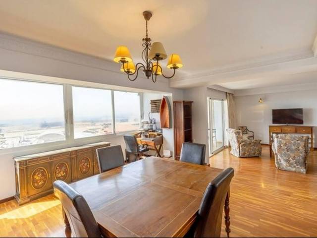 Piso en Alquiler en Plaza de Galicia en Ensanche - Diputación