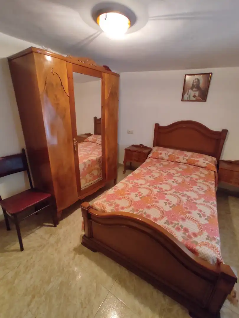 Habitación de Casa adosada en venta en Enguídanos con Amueblado