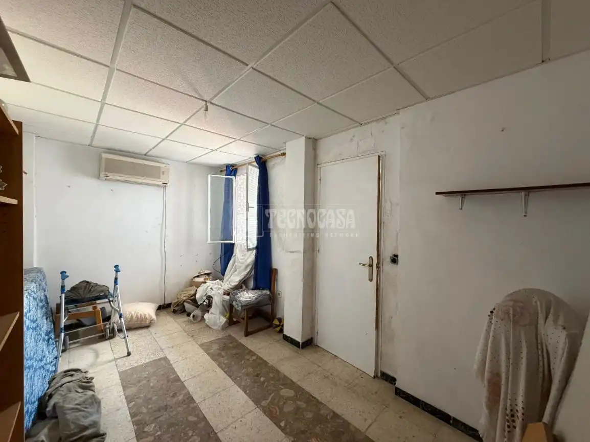 Houses for sale in Sevilla  with Terrace and Balcony